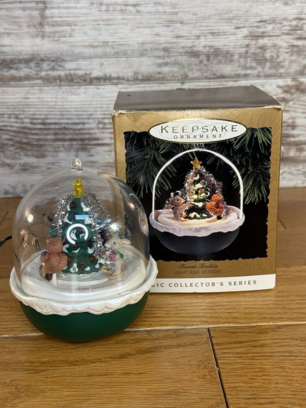 1993 Hallmark Keepsake Magic Ornament Forest Frolics Animals Motion *READ